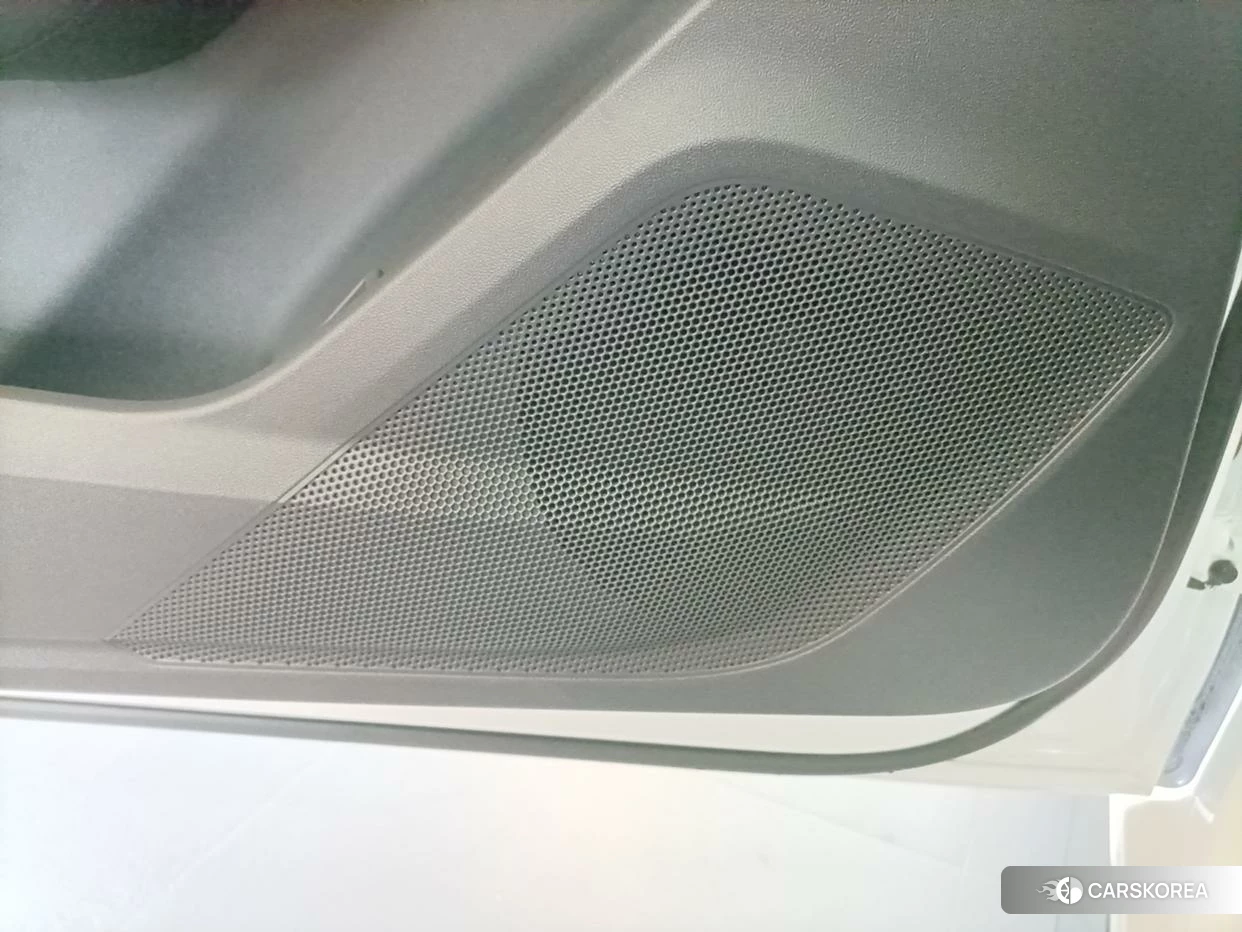 Audi A5L id 4440873 из Китая 10
