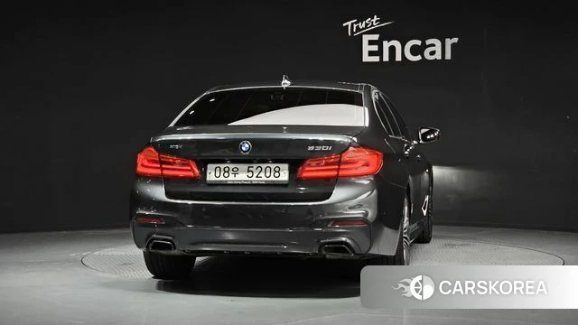 BMW 5 Series (G30) id 4417236 из Кореи 14