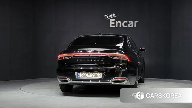 Hyundai The New Grandeur IG Hybrid id 4619031 из Кореи 14