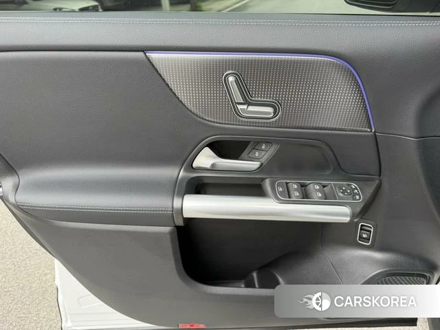 Mercedes-Benz GLA id 4297987 из Китая 10