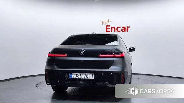 BMW 7 Series (G70) id 3902991 из Кореи 14