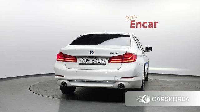 BMW 5 Series (G30) id 3966321 из Кореи 14