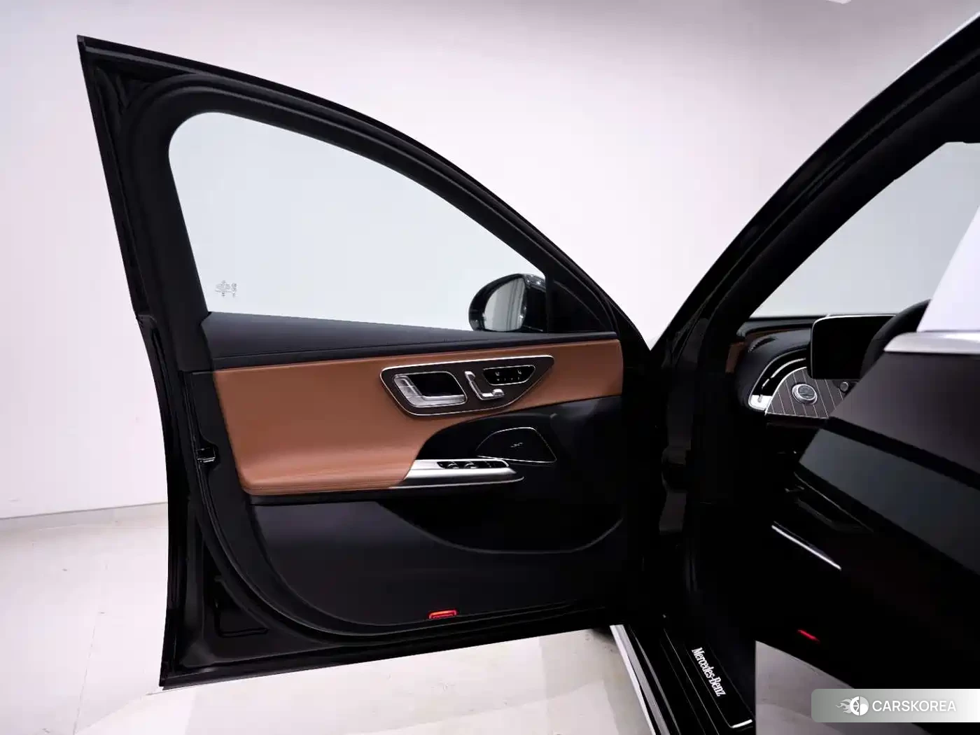 Mercedes-Benz E-Class id 4617139 из Китая 20