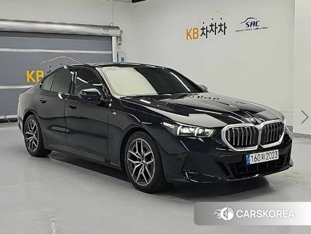 BMW 5 Series (G60) id 4686895 из Кореи 14