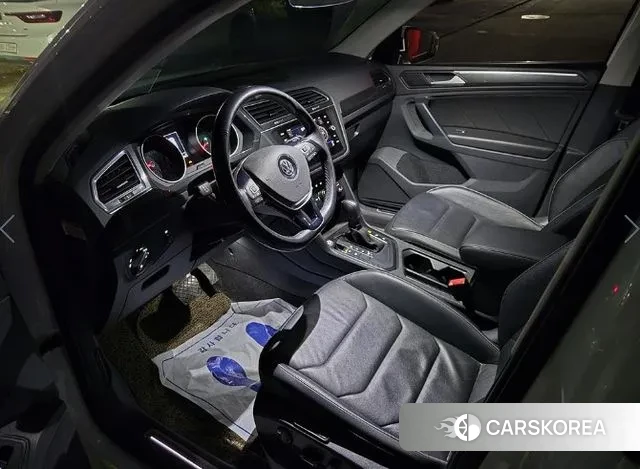 Volkswagen Tiguan second Generation 2020 Белый из Кореи, фото 6