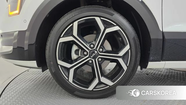 Kia Di Ol Nu Niro id 4656896 из Кореи 24