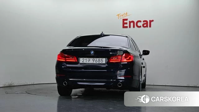 BMW 5 Series (G30) id 4615452 из Кореи 24