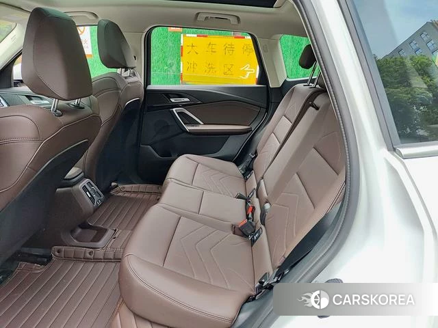 BMW iX1 2026 Белый из Китая, фото 5