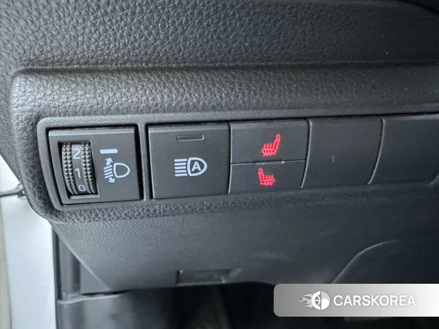Toyota Corolla id 4263225 из Китая 13