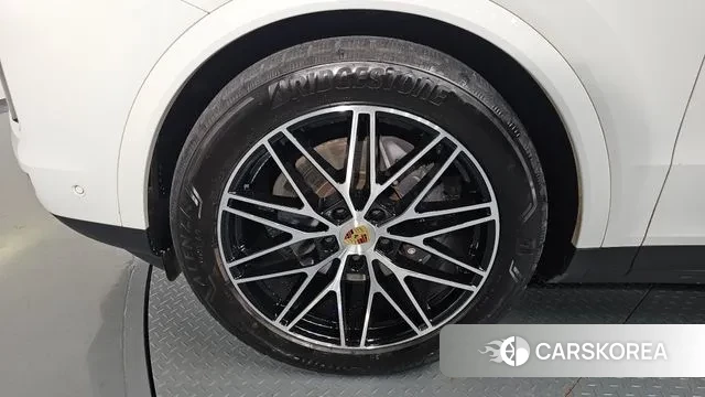 Porsche Cayenne (PO536) id 2988839 из Кореи 14