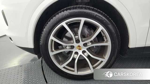 Porsche Cayenne (PO536) id 4470956 из Кореи 28