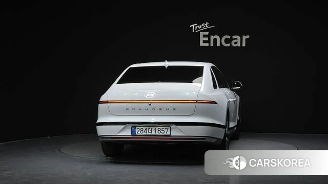 Hyundai Grandeur (GN7) id 3799214 из Кореи 14