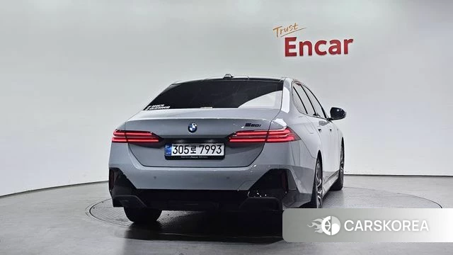 BMW 5 Series (G60) id 3952536 из Кореи 14