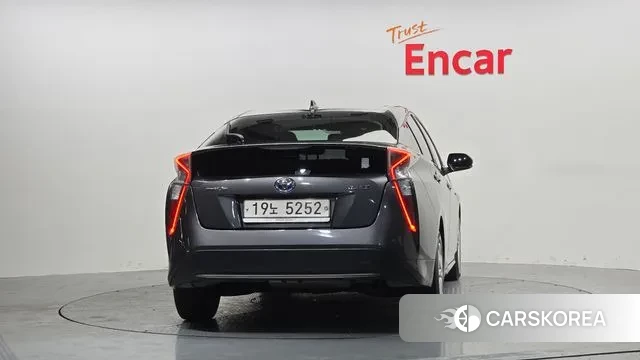 Toyota Prius 4th Generation id 3703915 из Кореи 14