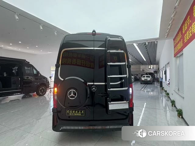 Mercedes-Benz Sprinter 2023 Черный из Китая, фото 4
