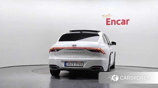 Hyundai The New Grandeur IG id 4323627 из Кореи 27