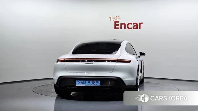 Porsche Taycan id 4400476 из Кореи 14