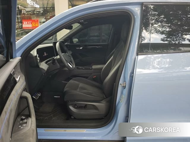 Volkswagen Tiguan L 2024 Синий из Китая, фото 4