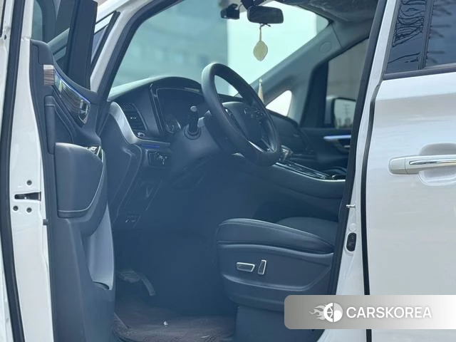 GAC Trumpchi Trumpchi M8 id 3920337 из Китая 11