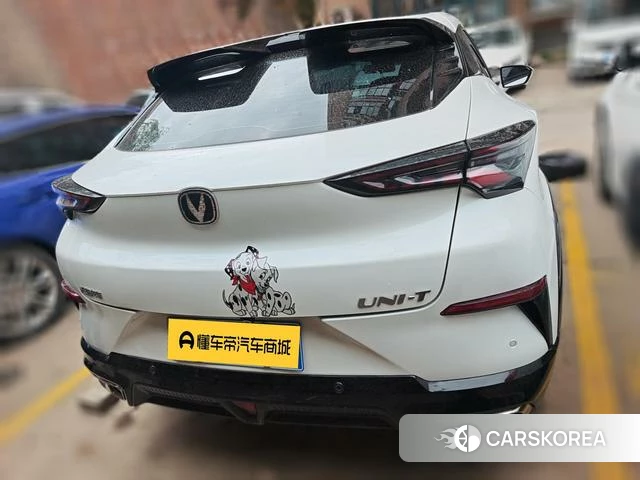 Chang'an UNI-T 2023 Белый из Китая, фото 4