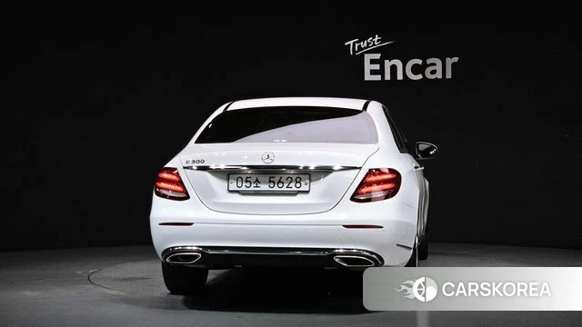 Mercedes-Benz E-Class W213 id 4305207 из Кореи 29