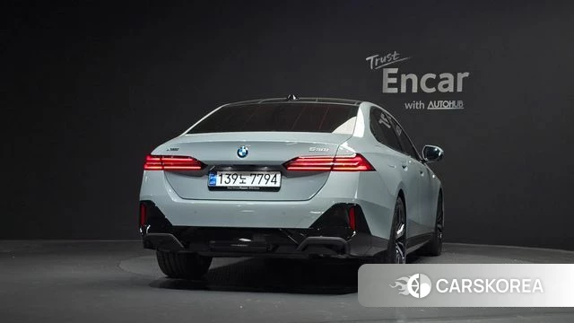 BMW 5 Series (G60) id 4230082 из Кореи 26