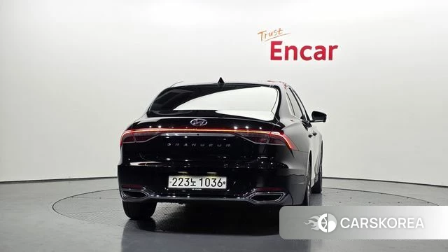 Hyundai The New Grandeur IG id 3899111 из Кореи 10
