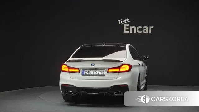 BMW 5 Series (G30) id 3408298 из Кореи 14