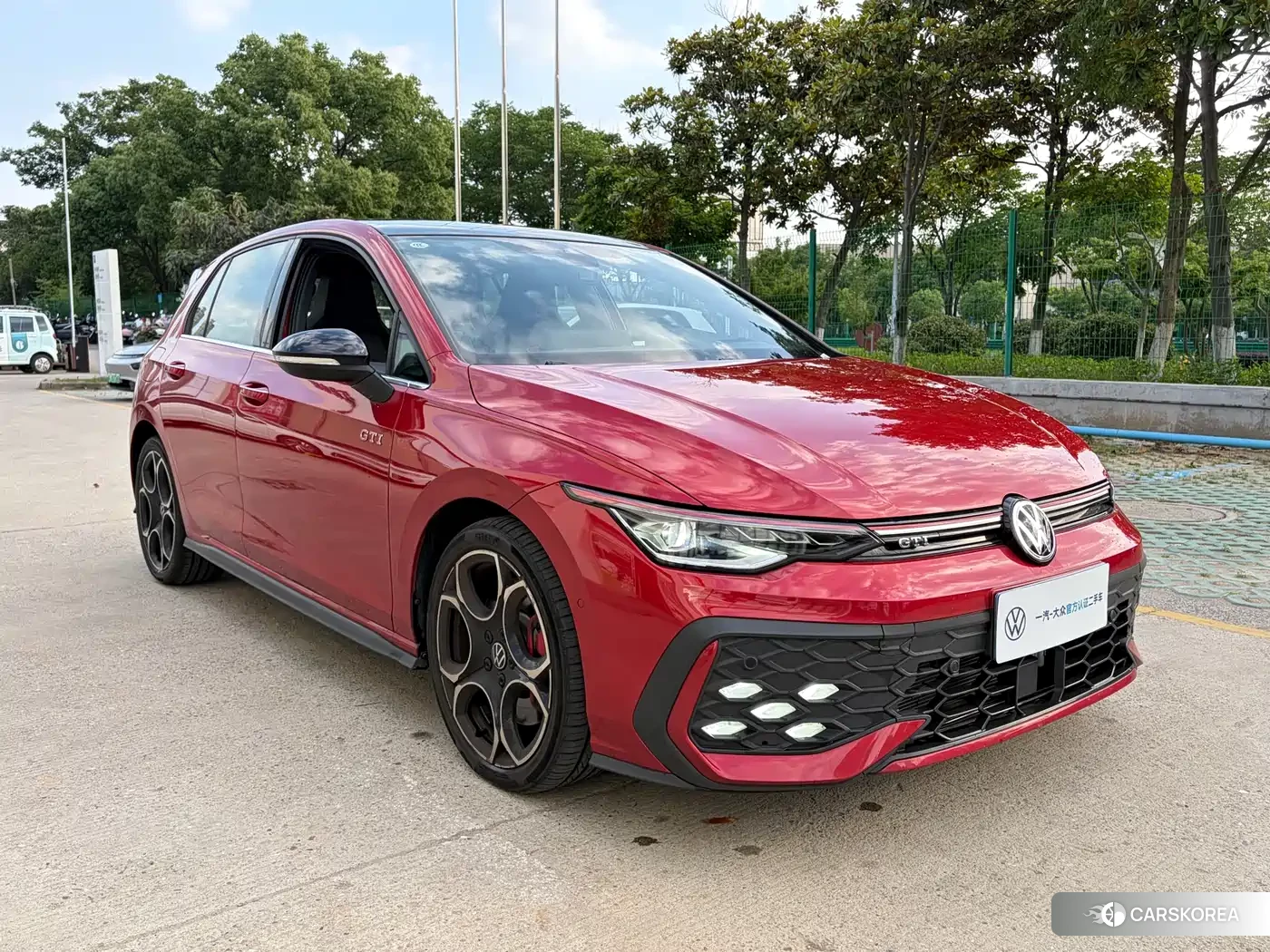 Volkswagen Golf 2025 Red/purple из Китая, фото 6