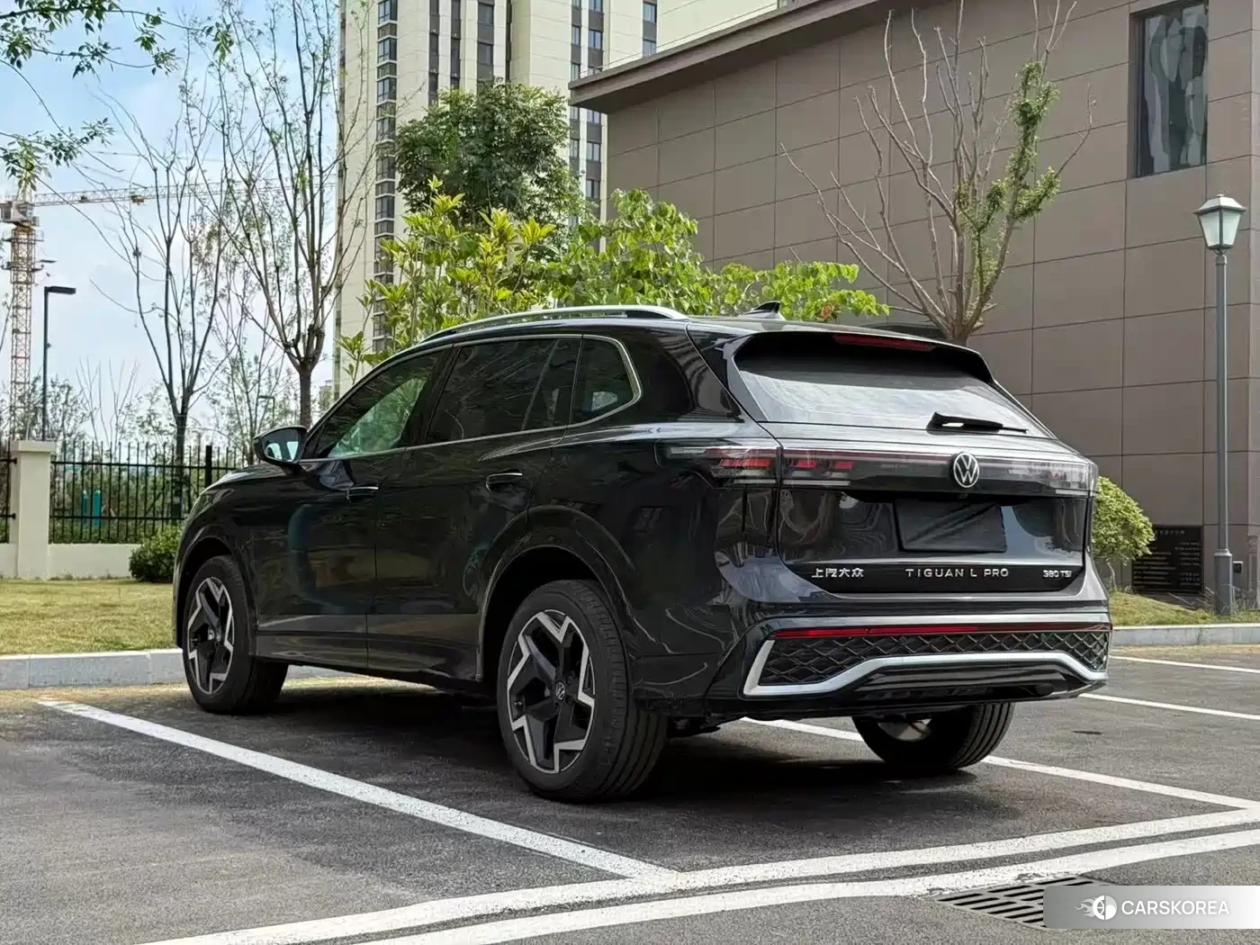 Volkswagen Tiguan L 2026 Черный из Китая, фото 4