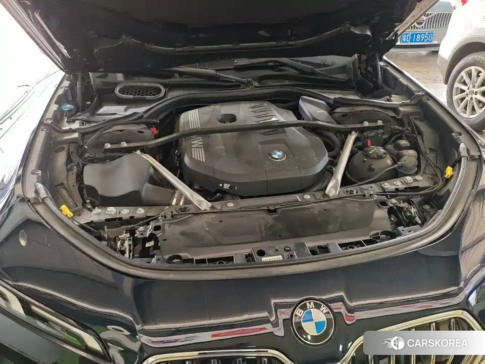 BMW 7 series 2026 Черный из Китая, фото 4