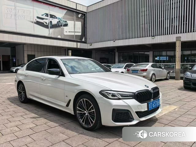 BMW 5 series 2023 Белый из Китая, фото 4