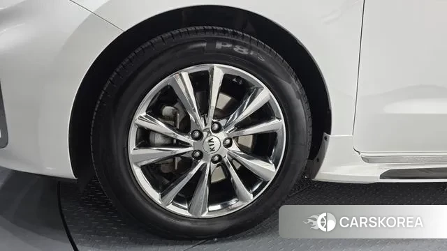 Kia The New Carnival id 3742561 из Кореи 14