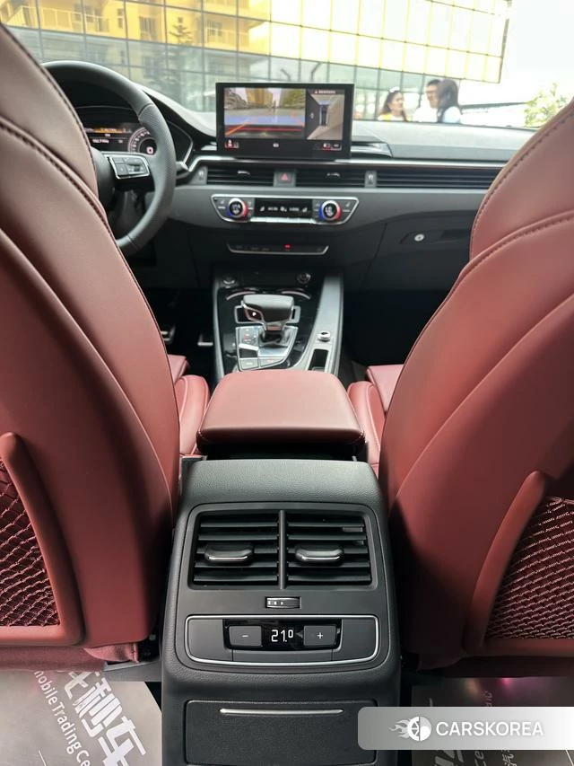 Audi A4L id 4264195 из Китая 16