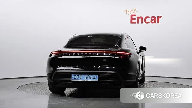 Porsche Taycan id 3452265 из Кореи 14