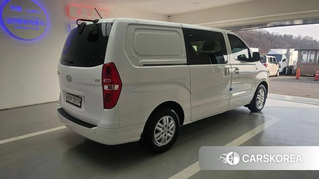 Hyundai The New Grand Starex id 3856554 из Кореи 10