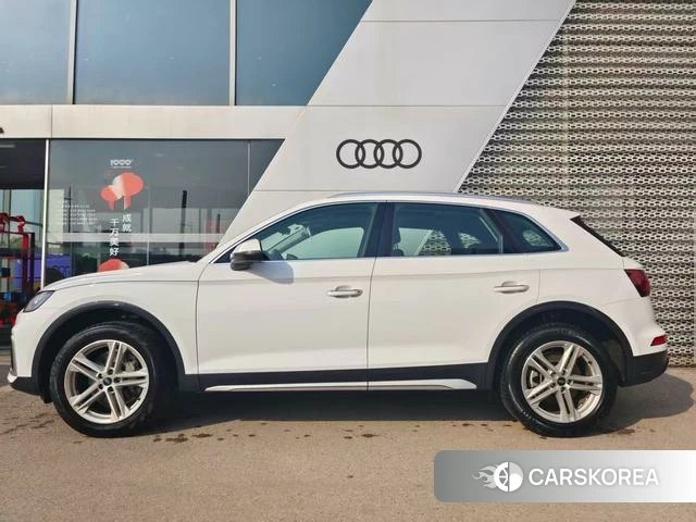 Audi Q5L 2024 Белый из Китая, фото 4