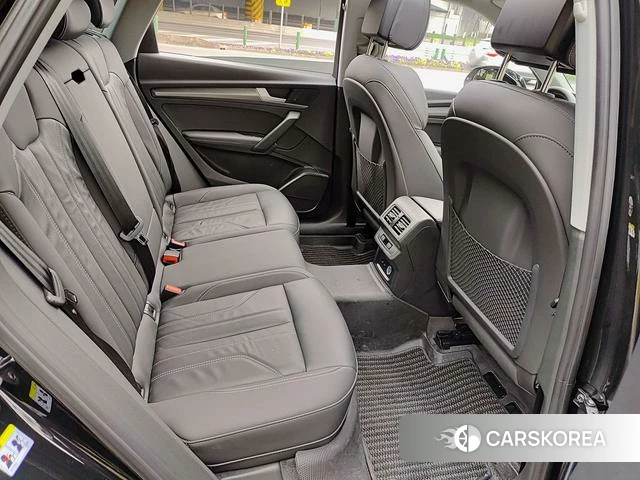 Audi Q5L 2023 Черный из Китая, фото 4