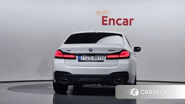 BMW 5 Series (G30) id 3053462 из Кореи 14