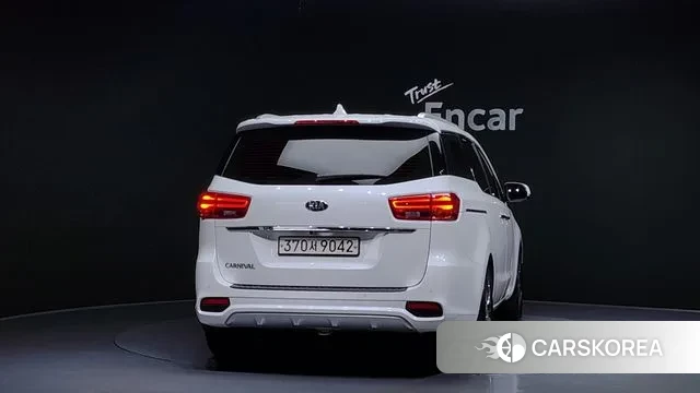 Kia The New Carnival id 3460136 из Кореи 14