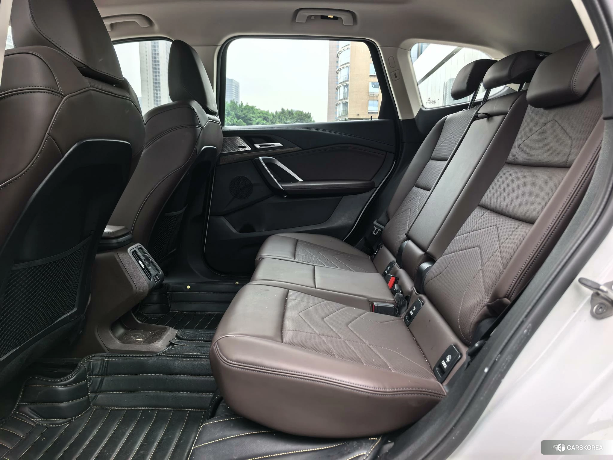 BMW X1 id 4419189 из Китая 17