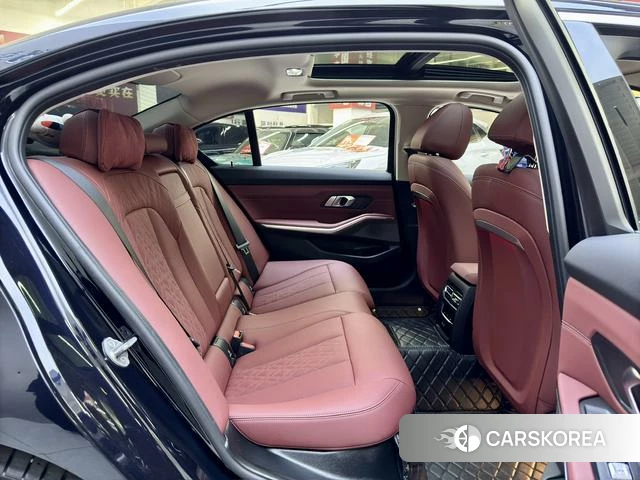 BMW 3 series id 4335044 из Китая 9