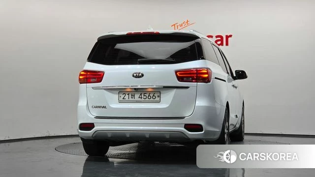 Kia The New Carnival id 4708844 из Кореи 14
