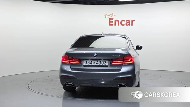 BMW 5 Series (G30) id 4416717 из Кореи 14