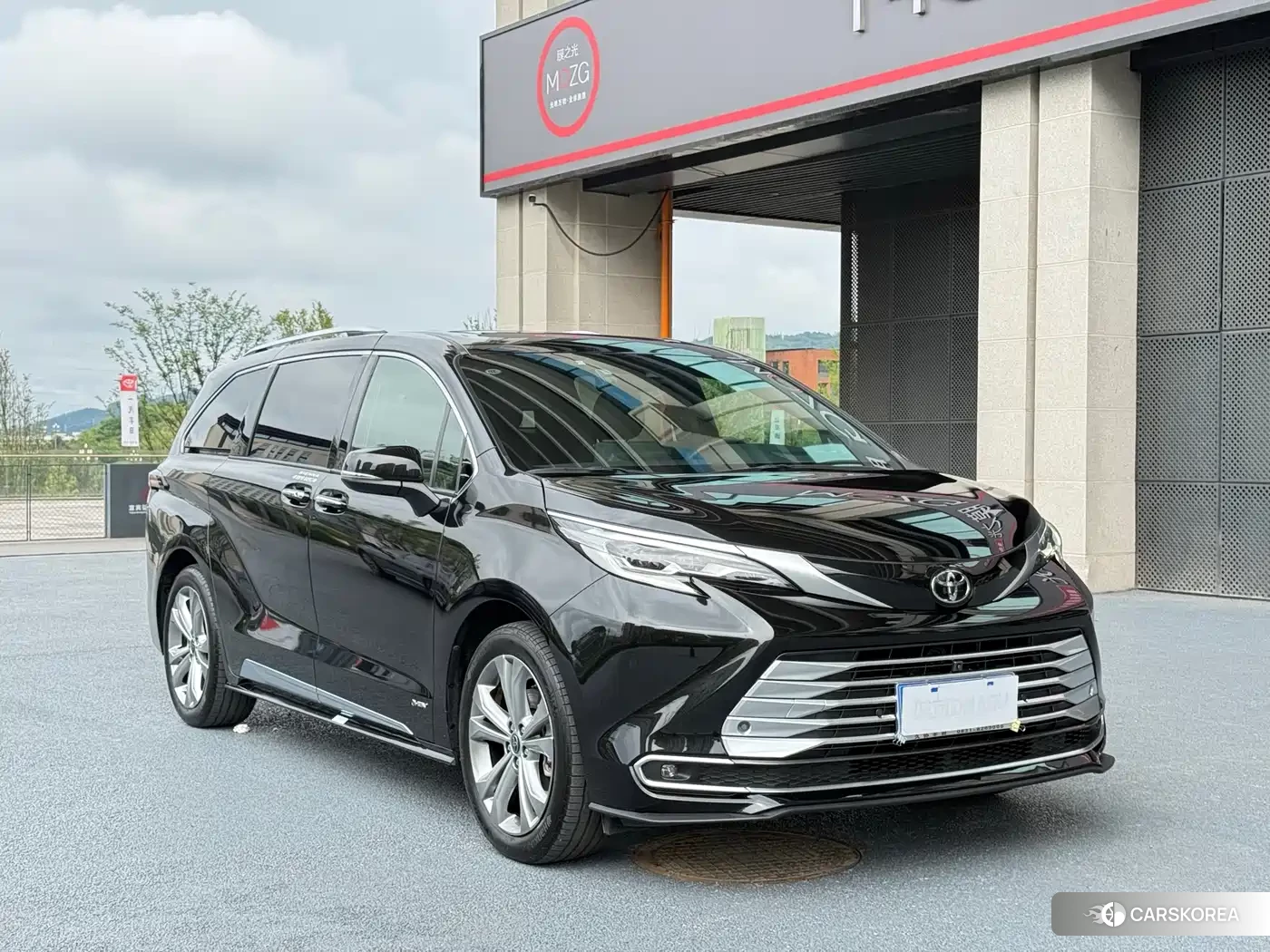 Toyota Sienna 2024 Черный из Китая, фото 5