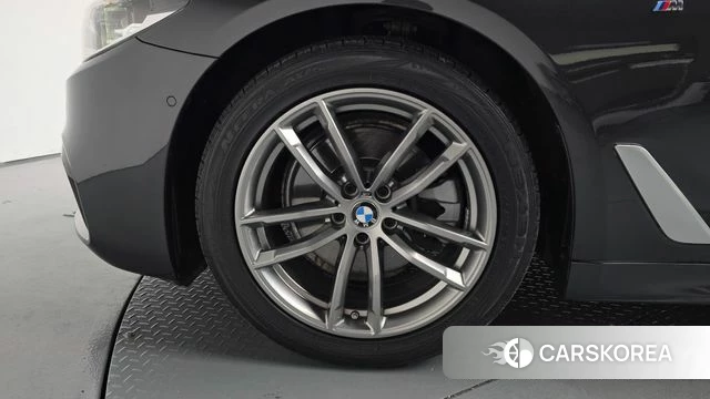 BMW 5 Series (G30) id 4776418 из Кореи 25