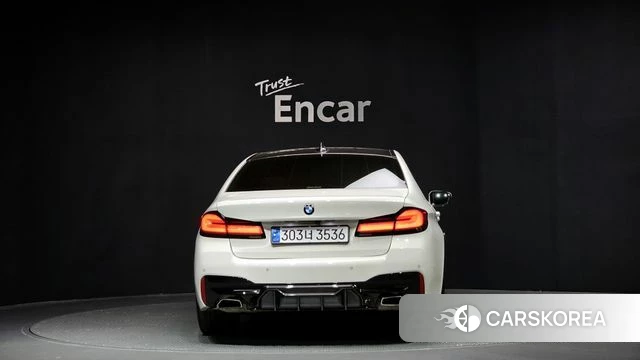 BMW 5 Series (G30) id 4284165 из Кореи 28