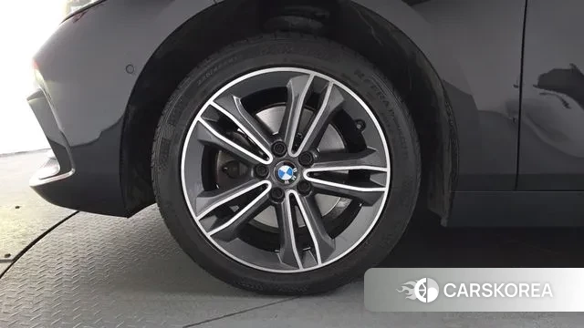 BMW 1 Series (F40) id 3698049 из Кореи 14