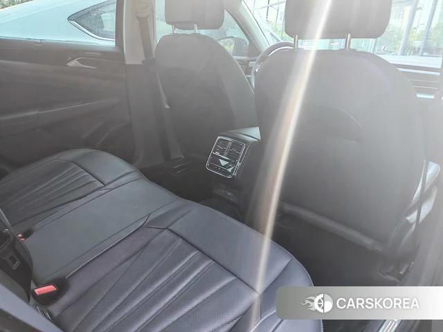 Volkswagen Passat 2025 Черный из Китая, фото 4
