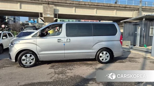 Hyundai The New Grand Starex id 3595388 из Кореи 12